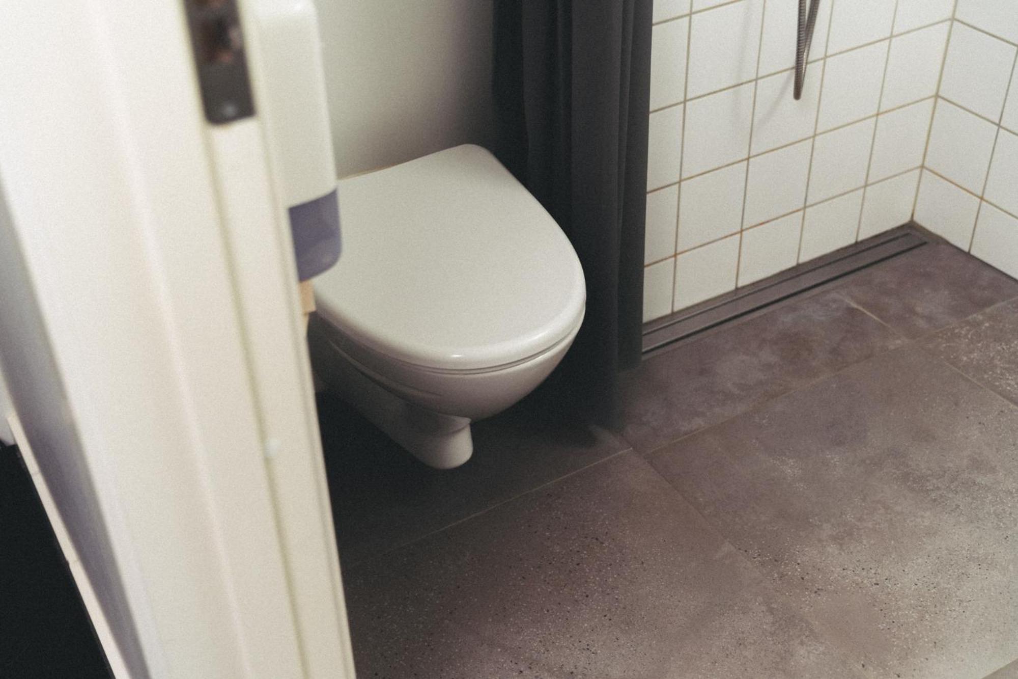 Family Room private Bathroom